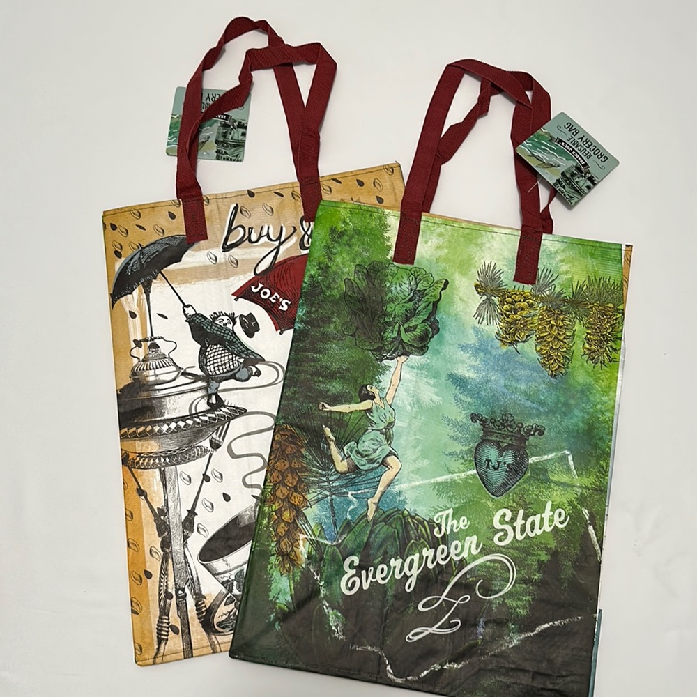NWT Two Trader Joe’s reusable totes shopping bags - Washington state